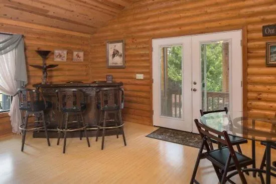 Secluded Retreat Pines Peace Privacy Holiday home