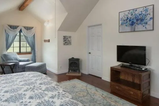 Holiday home Secluded Retreat Pines Peace Privacy *