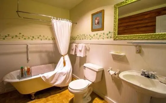 Holiday home Secluded Retreat Pines Peace Privacy Williams